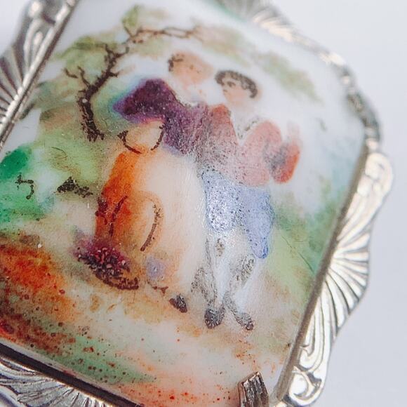 VTG Hand-Painted Porcelain Brooch Courting Silver Tone 1940s Rococo Revival - Picture 8 of 11
